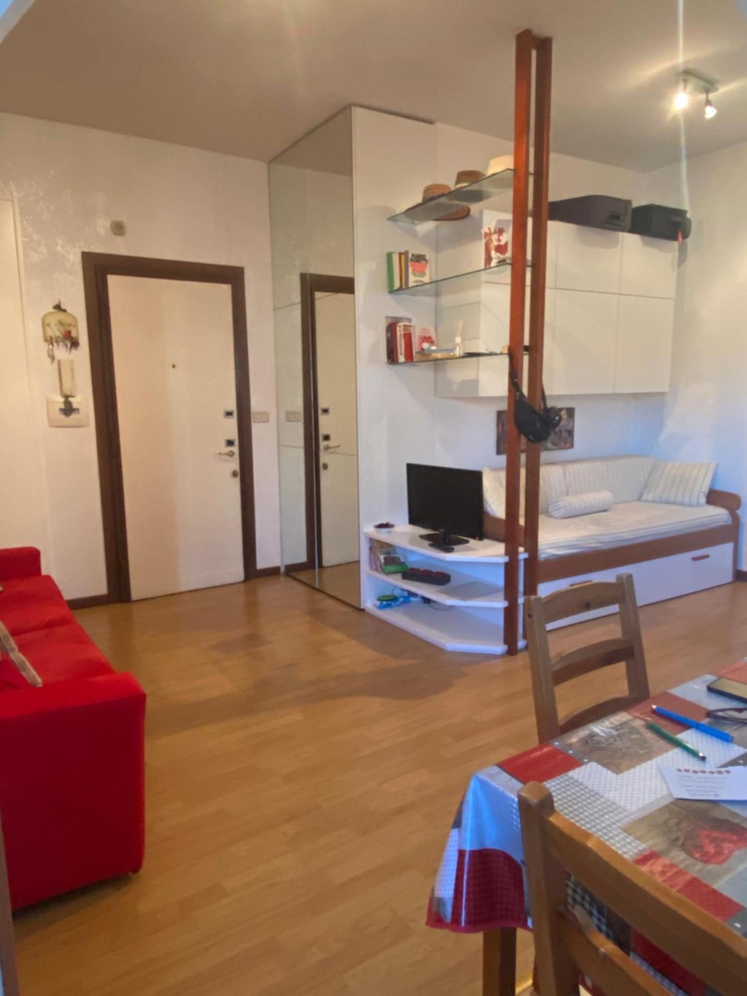 Casa Amisi Apartment โรม ภายนอก รูปภาพ